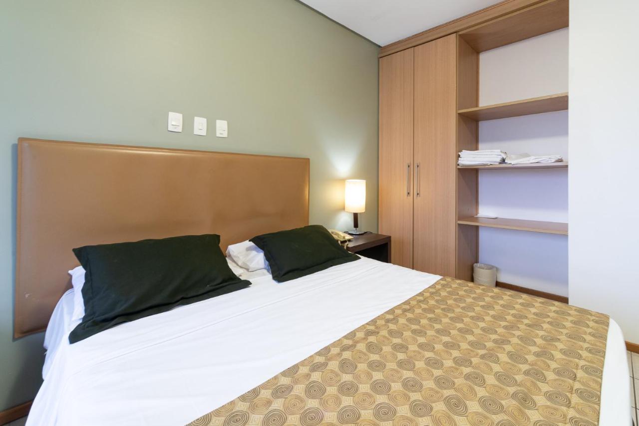 OTH1603 Flat na Ilha do Leite, Recife, um quarto. Fica em um dos mais importantes polos médicos do país Exterior foto