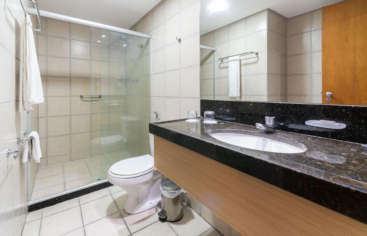 OTH1603 Flat na Ilha do Leite, Recife, um quarto. Fica em um dos mais importantes polos médicos do país Exterior foto